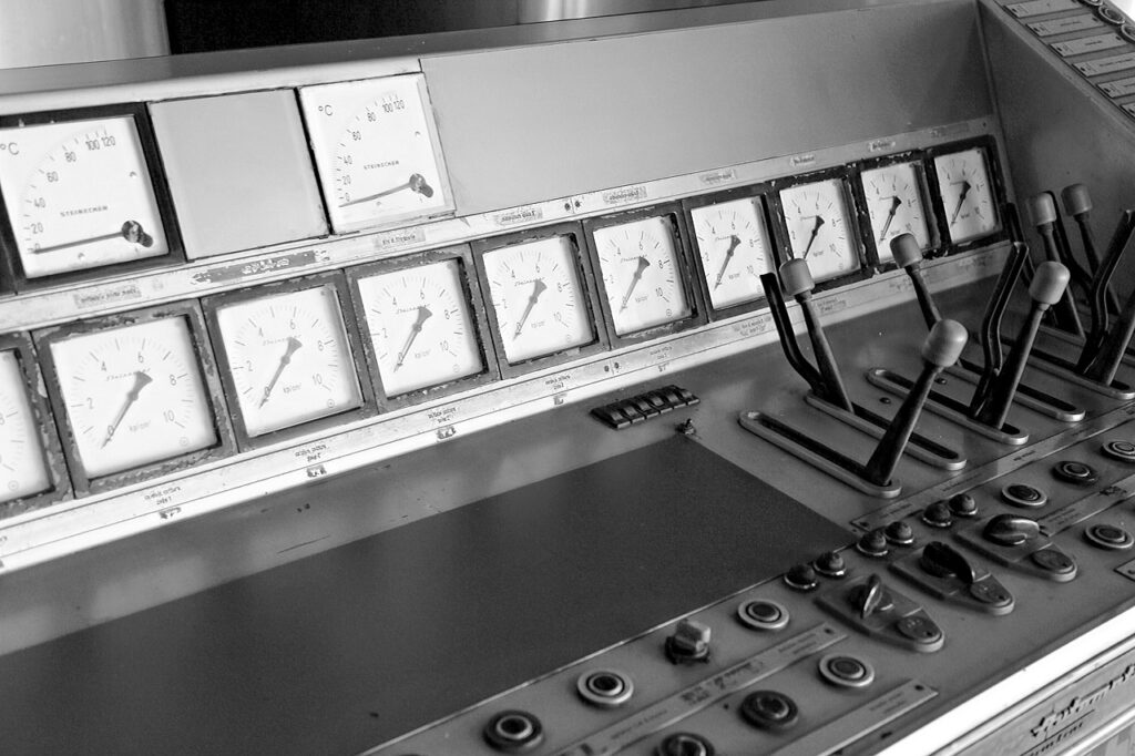 indicator, s, tsar, automotive, oldtimer, vintage, panel, transport, transportation, control, presentation, tour, speed, interior, steering, driver, travel, seal, quality, symbols, emblem, label, class, excellent, fine